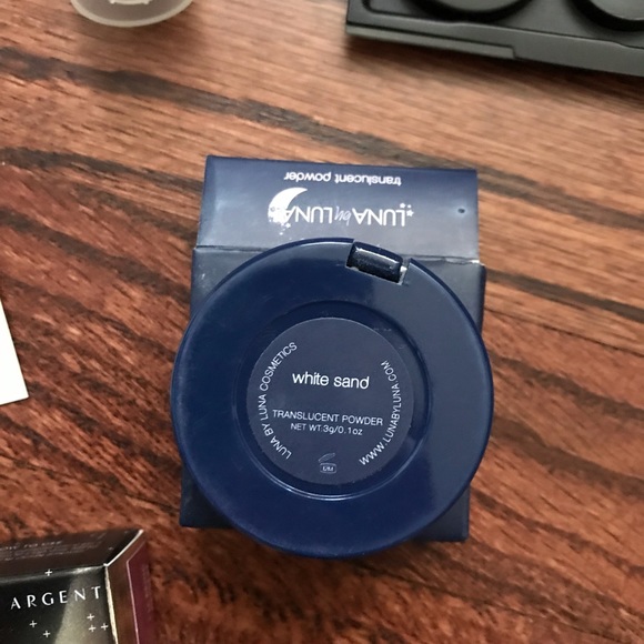 Makeup bundle - Picture 6 of 8